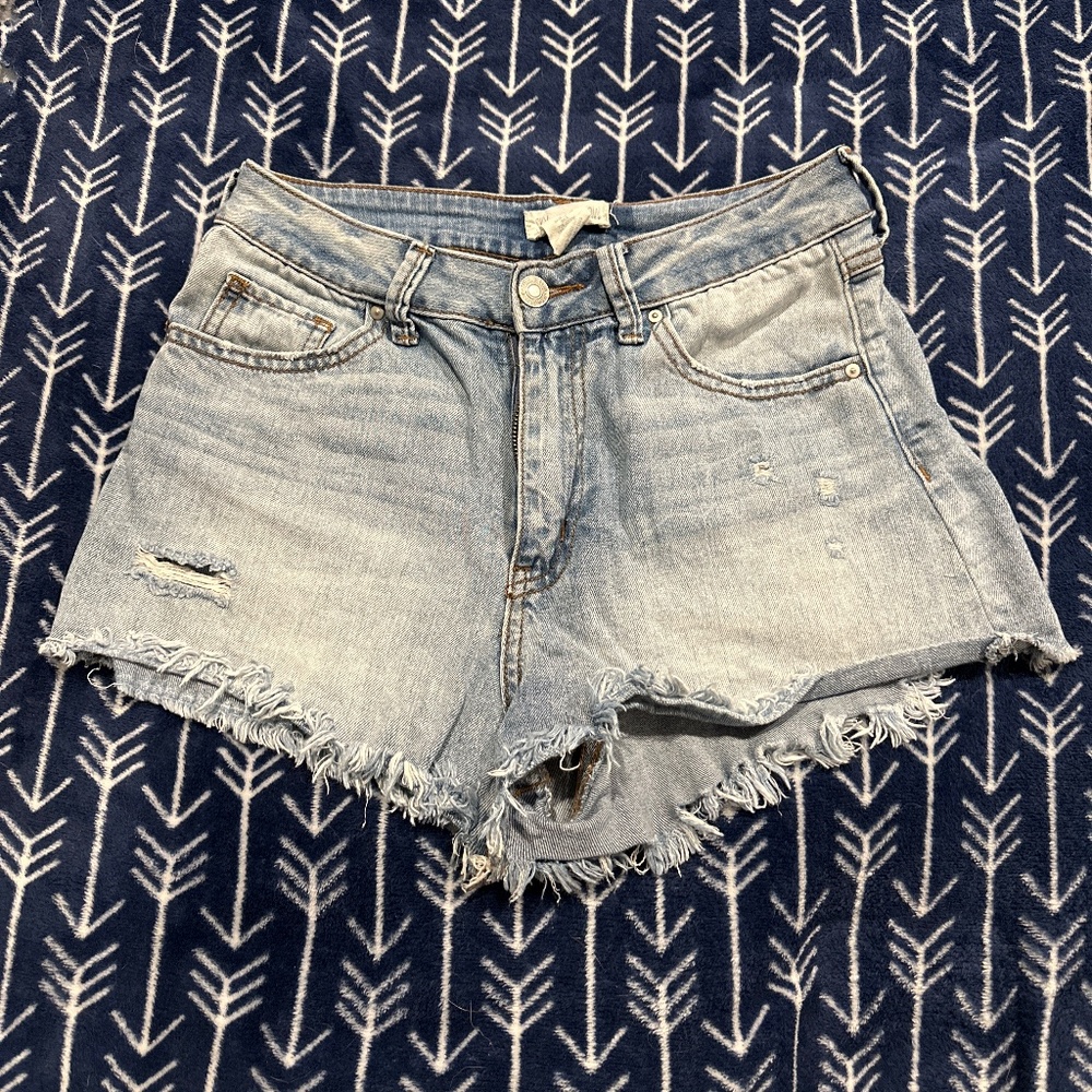 Sky and Sparrow Stretchy Jean shorts